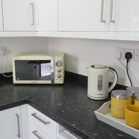 Spacious 6 Bed Home Near City & Albion Stadium Perfect For Contractors! Birmingham Zewnętrze zdjęcie