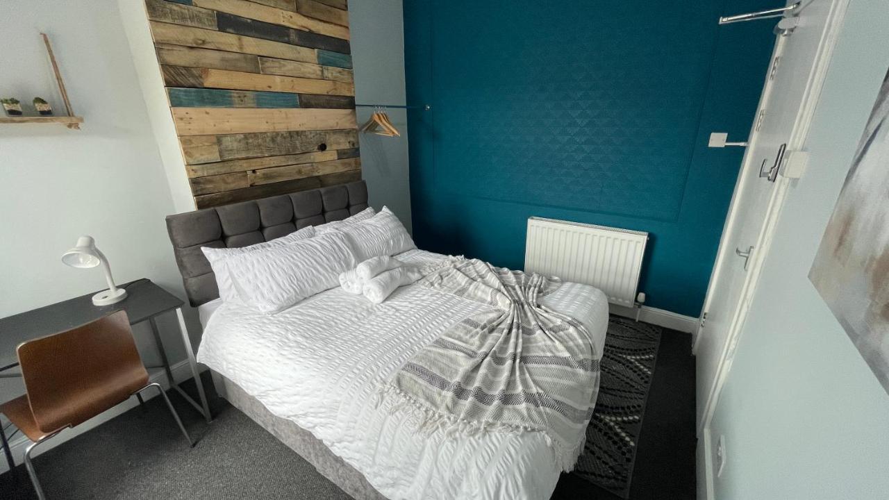 Spacious 6 Bed Home Near City & Albion Stadium Perfect For Contractors! Birmingham Zewnętrze zdjęcie