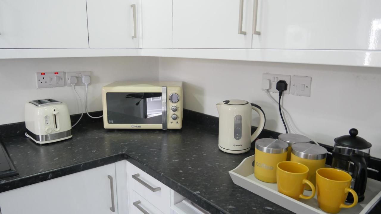 Spacious 6 Bed Home Near City & Albion Stadium Perfect For Contractors! Birmingham Zewnętrze zdjęcie