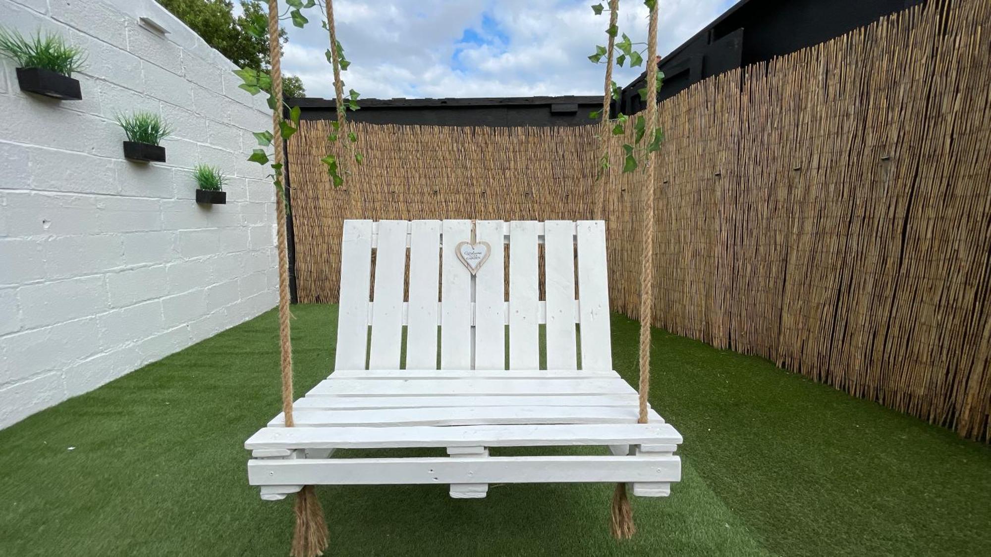 Spacious 6 Bed Home Near City & Albion Stadium Perfect For Contractors! Birmingham Zewnętrze zdjęcie